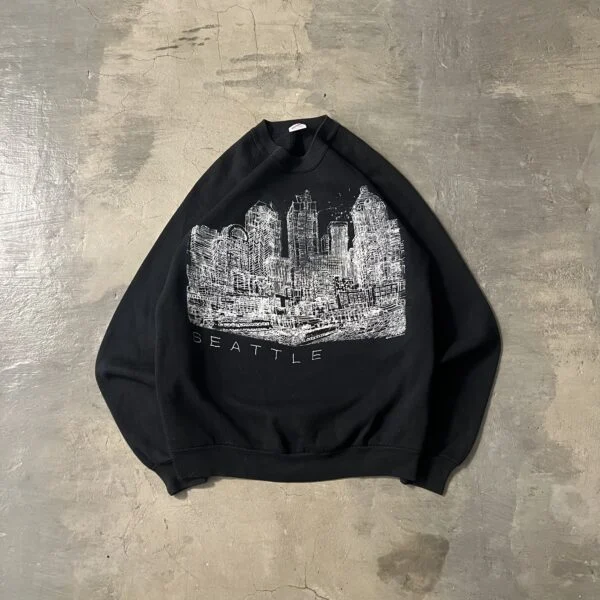 Seattle Skyline Graphic Crewneck Sweatshirt Vintage 1990s – Made in USA