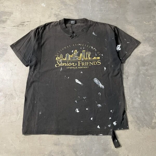 “Senior Friends” Louisville Kentucky Skyline Graphic Tee Vintage 1990 – Single Stitch (Paint Splatter Distressed)