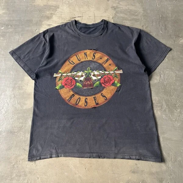 Guns N' Roses Vintage T-Shirt – 2000s Distressed Bullet Logo