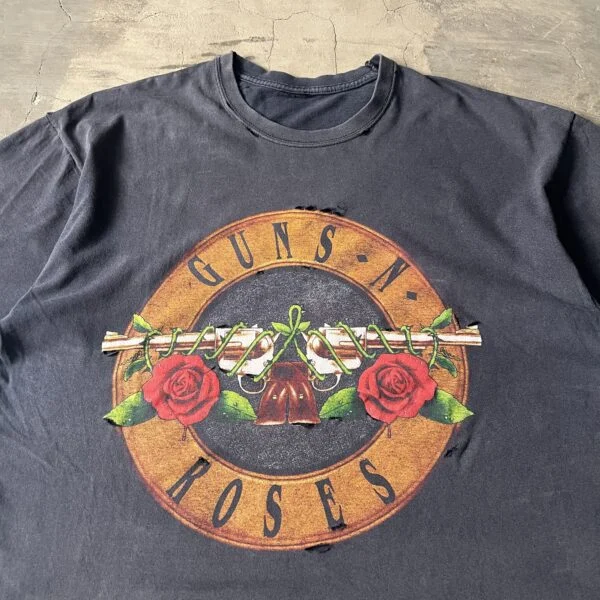 Guns N' Roses Vintage T-Shirt – 2000s Distressed Bullet Logo